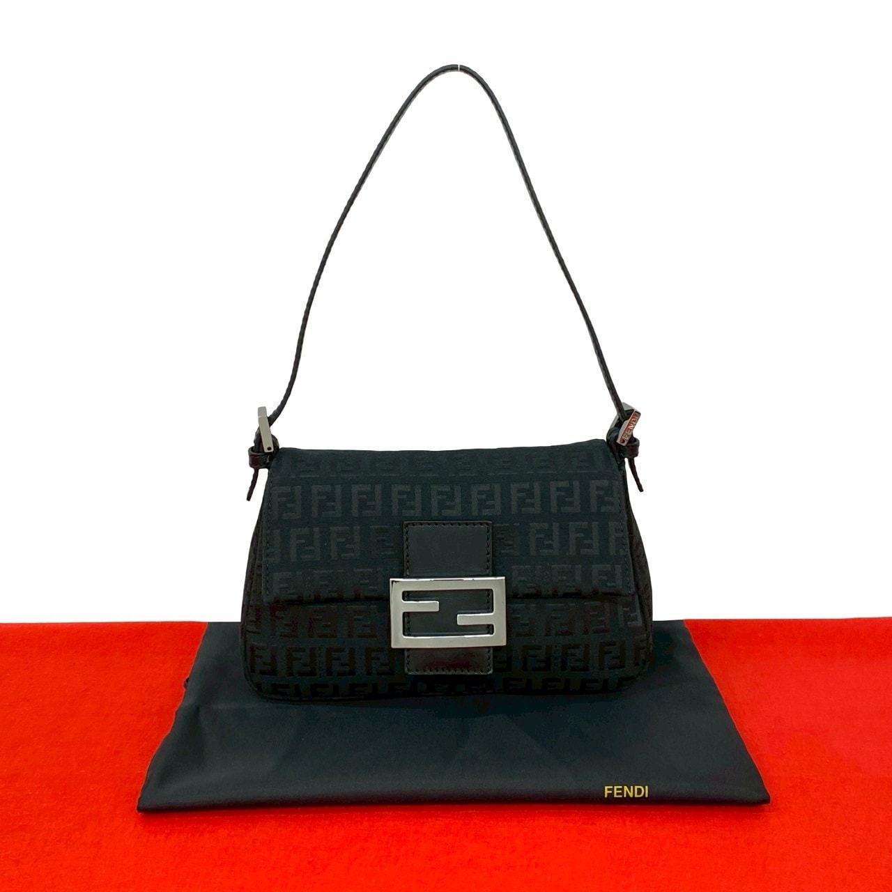 FENDI フェンディ マンマバケット ズッキーノ FF 柄 キャンバス レザー ハンドバッグ ブラック
157-2