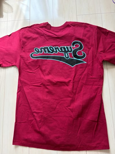 Supreme Backwards Tee "Cardinal
"