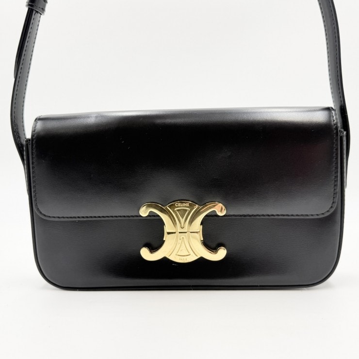 CELINE(セリーヌ)トリオンフ ショルダーバッグ ブラック レザー ゴールド金具 レディース フラップバッグ ヴィンテージ【中古】