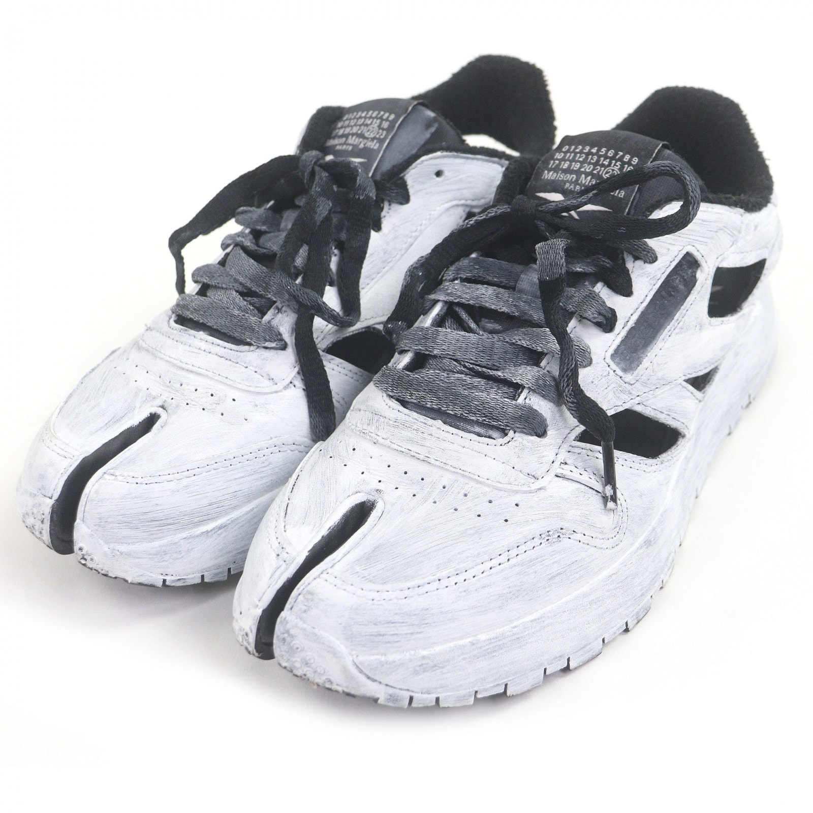 極美品 メゾンマルジェラ22×リーボック サンダル Tabi Classic