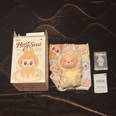 POP MART THE MONSTERS (LABUBU) Have a Seat Plush Series SISI