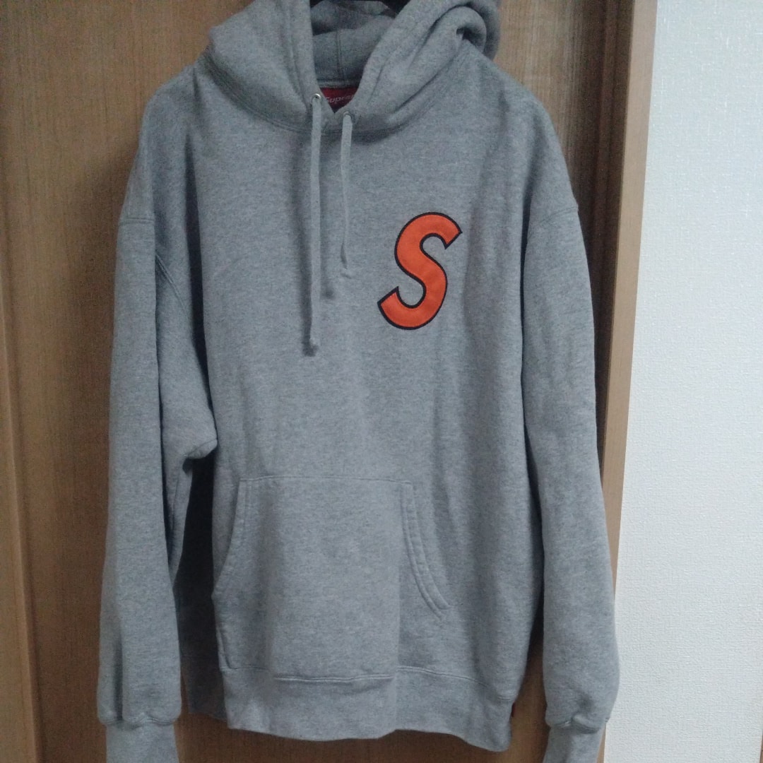 シュプリーム エス ロゴ フーデッド スウェットシャツ "ヘザー グレー"