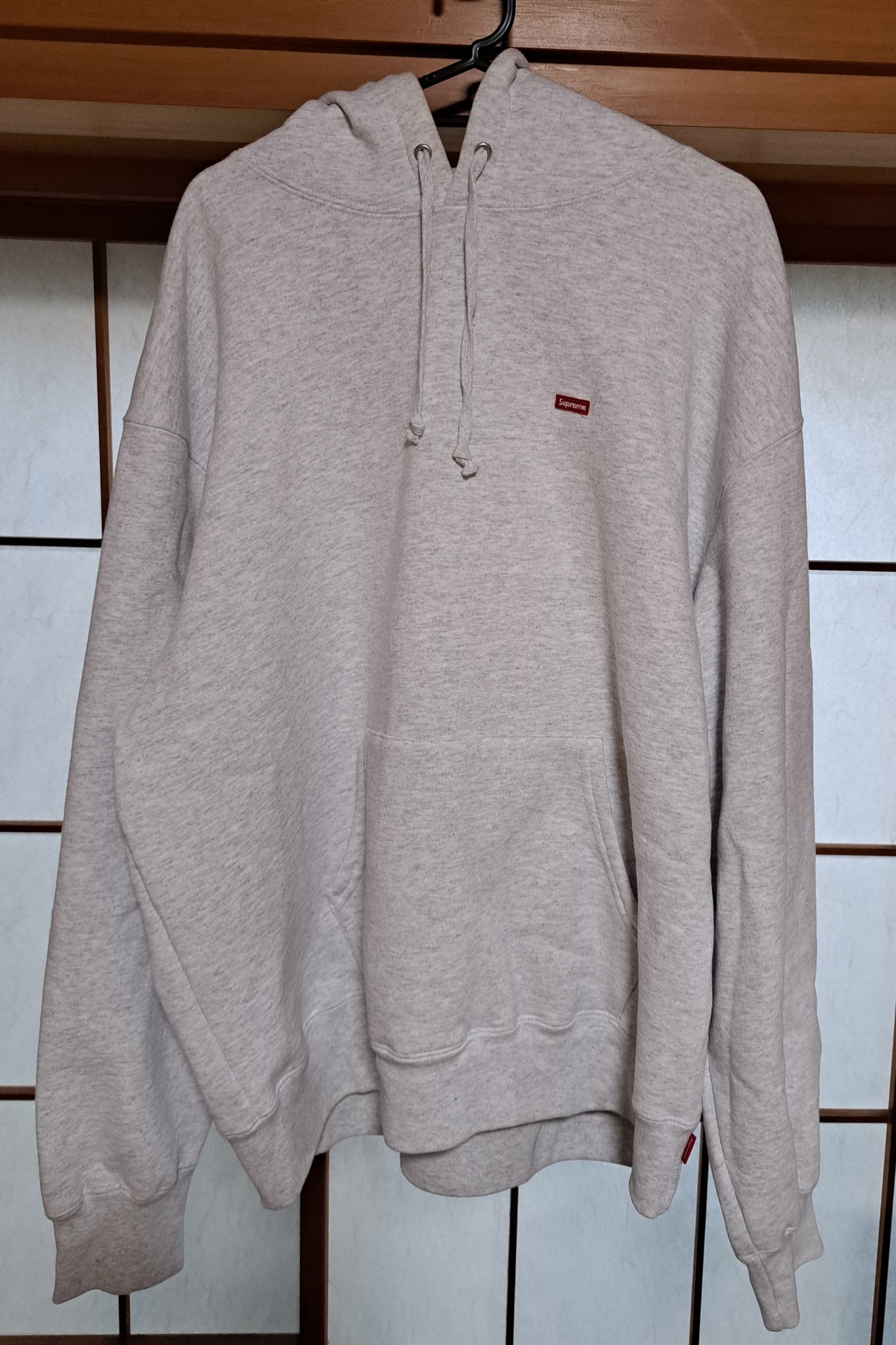 Supreme Small Box Hooded Sweatshirt "Ash Grey" (24SS)