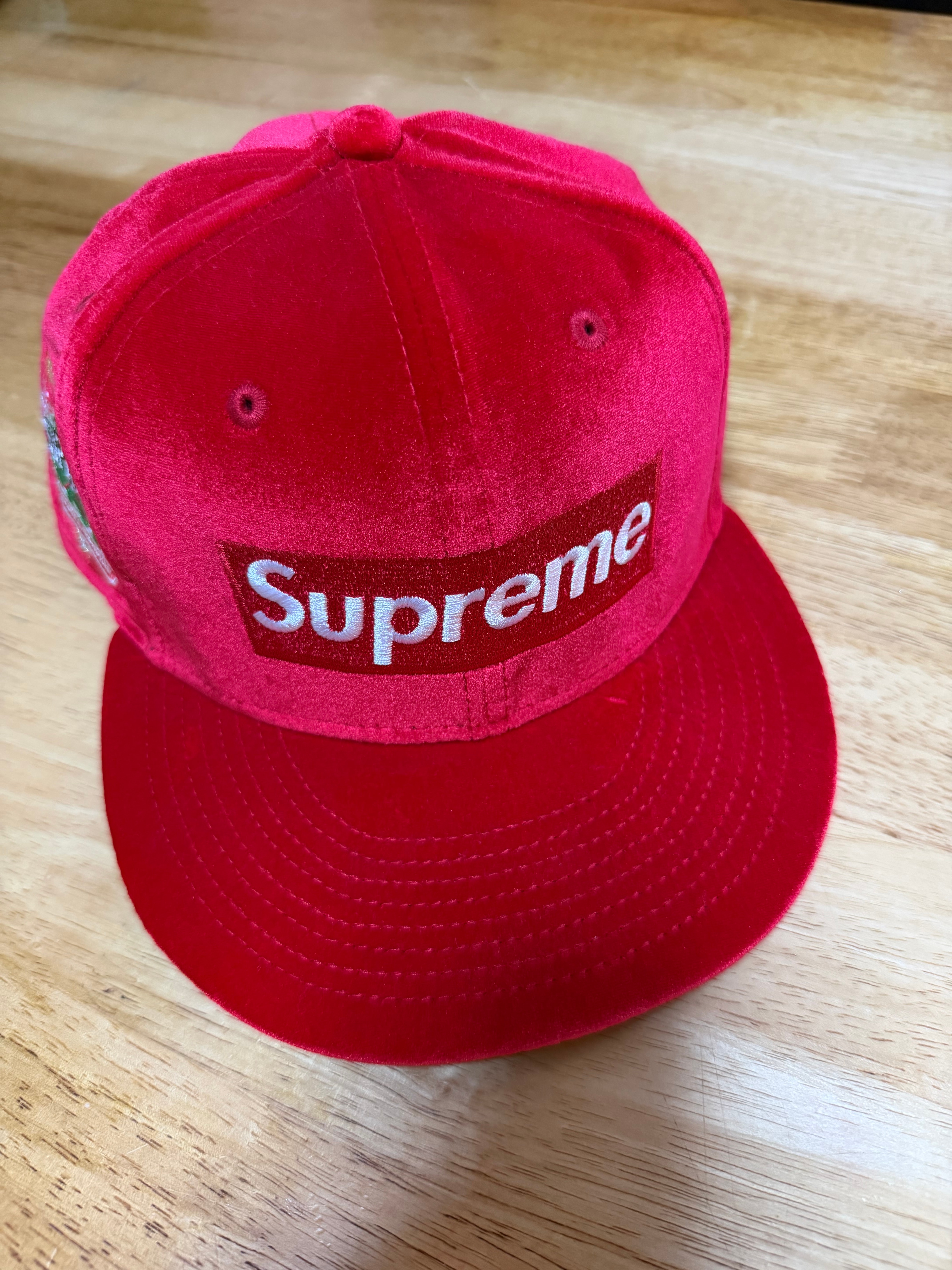 Supreme Velour Box Logo New Era "Red"