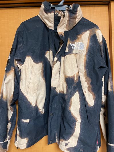 Supreme x The North Face Bleached Denim Print Mountain Jacket "Black"
