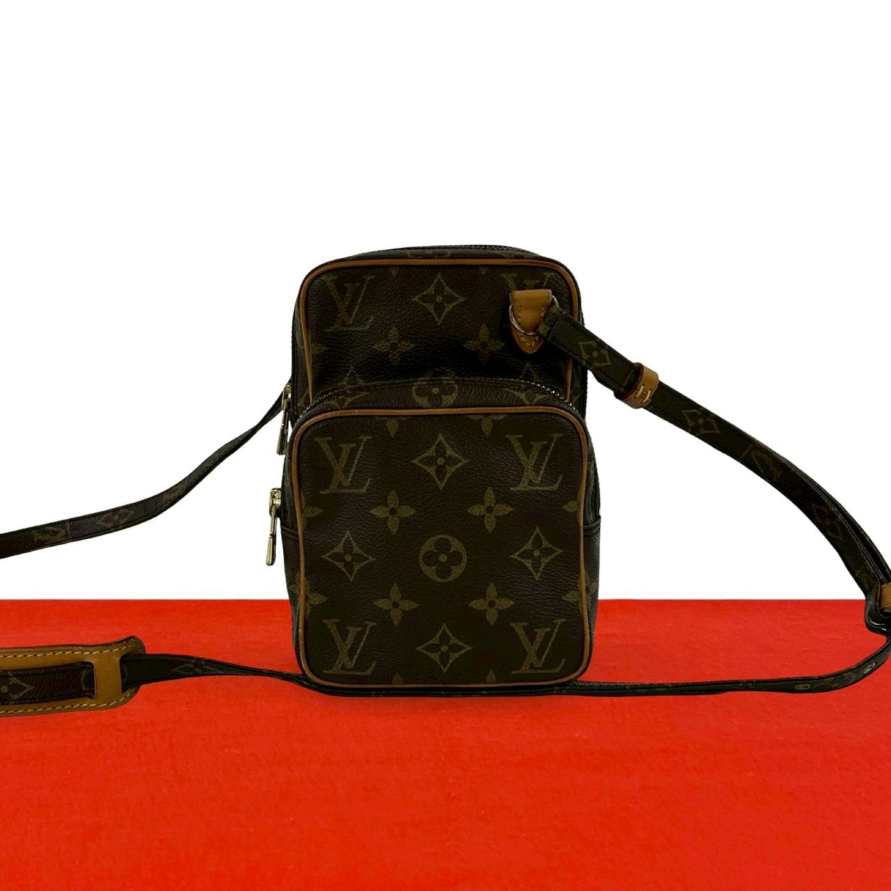 LOUIS VUITTON ルイヴィトン アマゾン モノグラム レザー PVC ショルダーバッグ ブラウン
 5967b