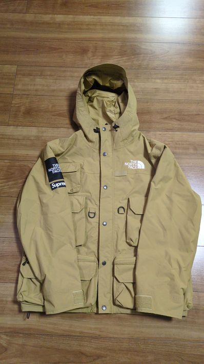 Supreme x The North Face Cargo Jacket "Antique Bronze"