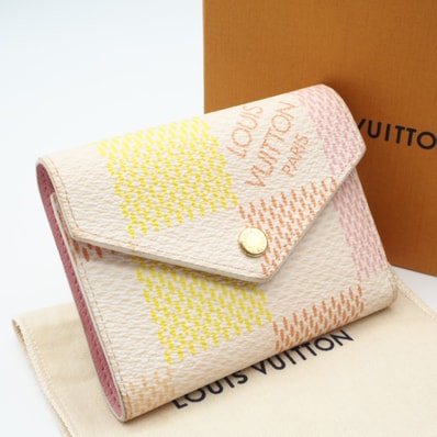 美品 LOUIS VUITTON ルイ・ヴィトン ダミエ リシャス ポルトフォイユ ヴィクトリーヌ ペッシュ N40638 三つ折り財布 マルチカラー グレインレザー レディース