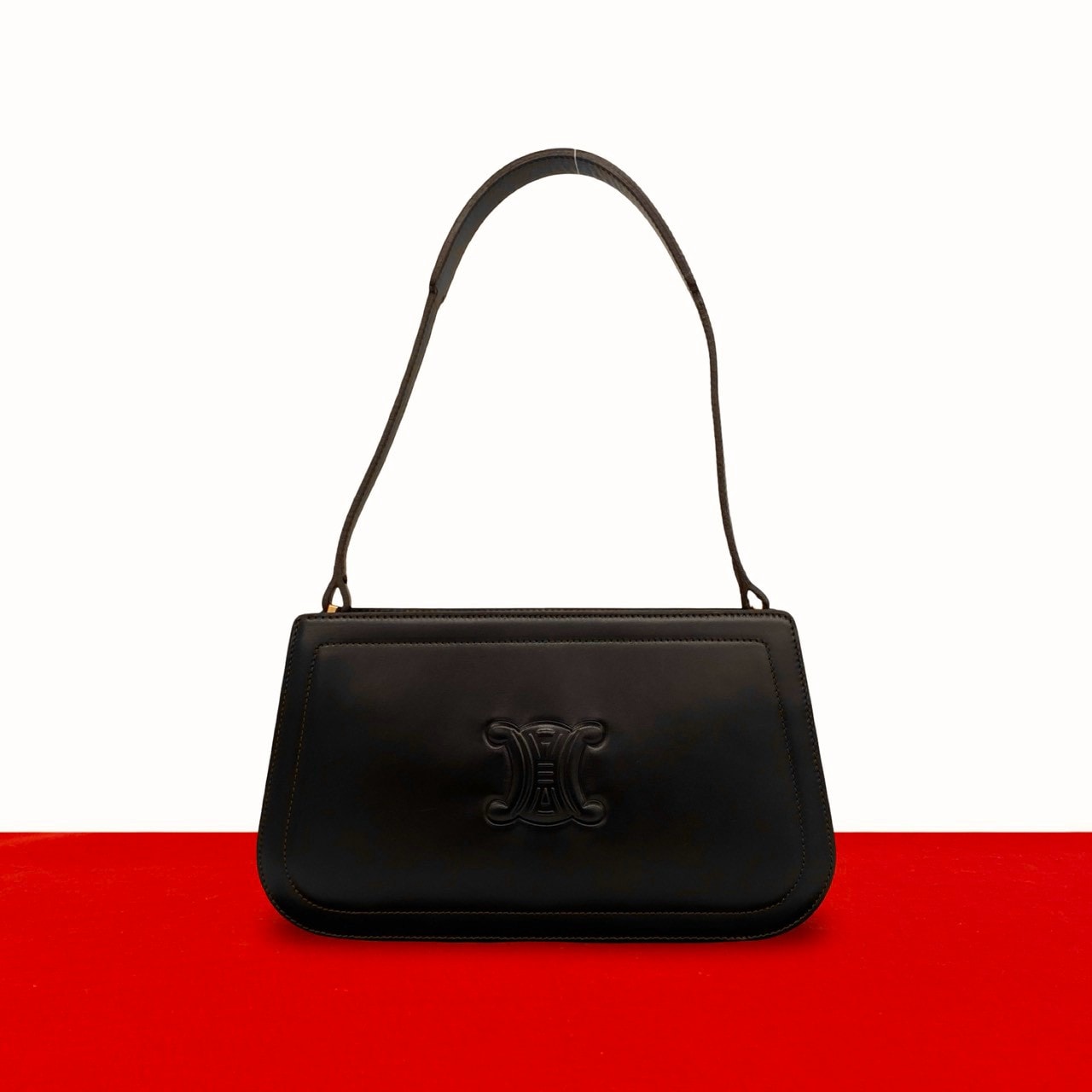 CELINE セリーヌ トリオンフ ロゴ レザー ショルダーバッグ ブラウン
 17749