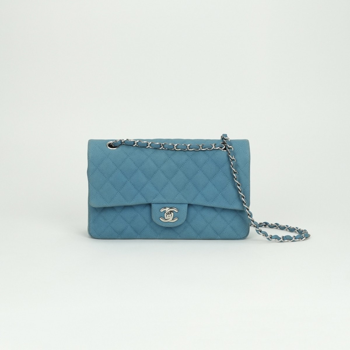 シャネル CHANEL マトラッセ ダブルフラップ Wフラップ ダブルチェーン Wチェーン バッグ ショルダーバッグ キャビアスキン ブルー Blue 青 シルバー金具 チェーンショルダーバッグ ココマーク