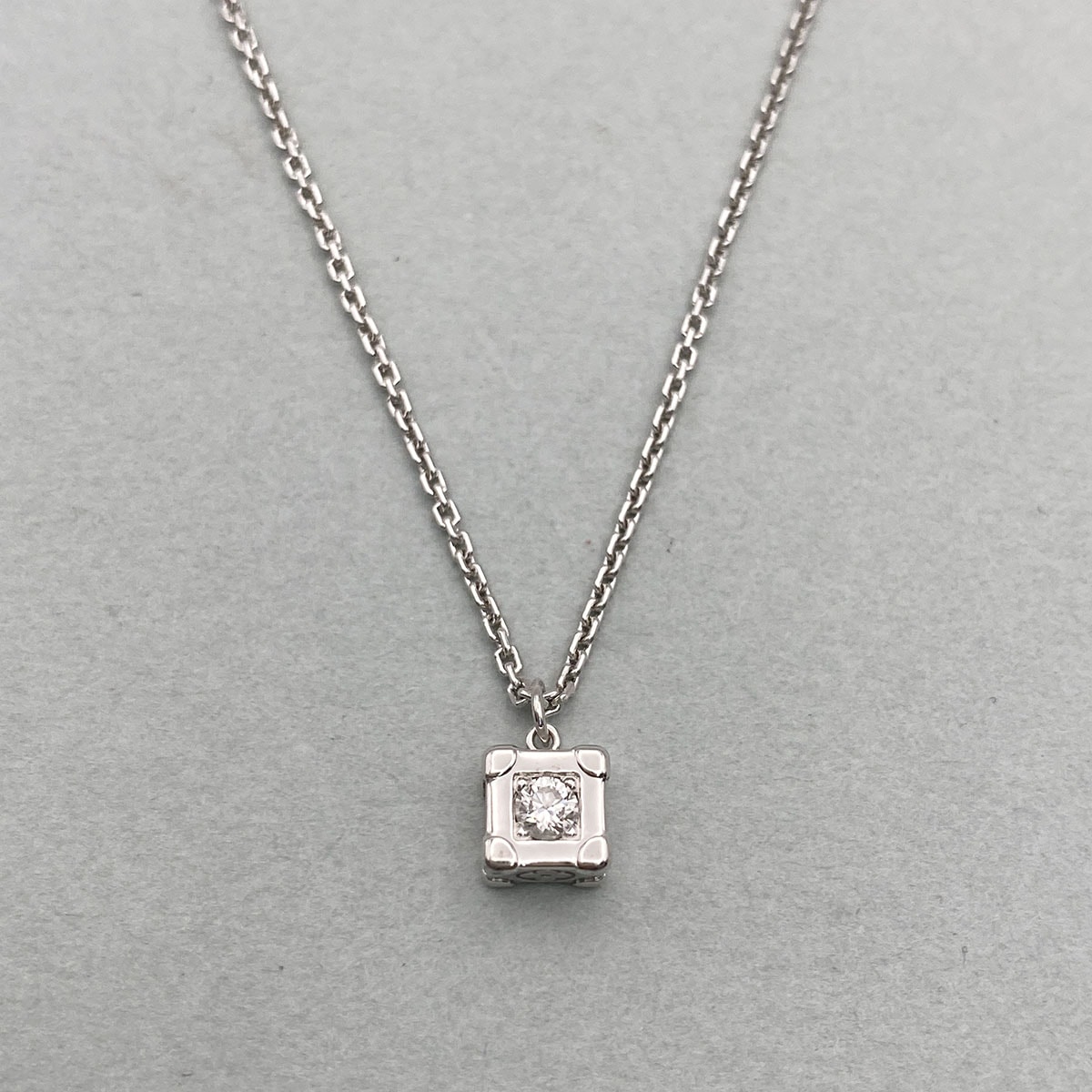LOUIS VUITTON ルイ・ヴィトン ガストントランク ペンダントネックレス 750WG ネックレス Q03084 K18ホワイトゴールド ホワイトゴールド  レディース【中古】