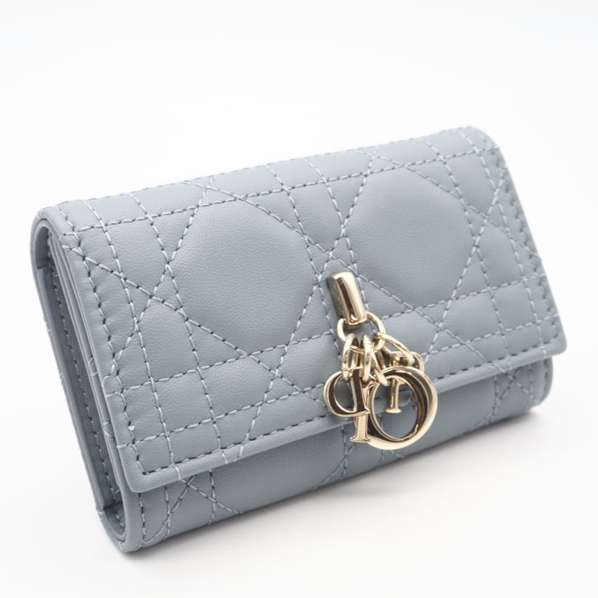 A+ (新品・未使用(ワケあり))】未使用 Christian Dior A+ (新品・未使用(ワケあり))】未使用 Christian Dior
