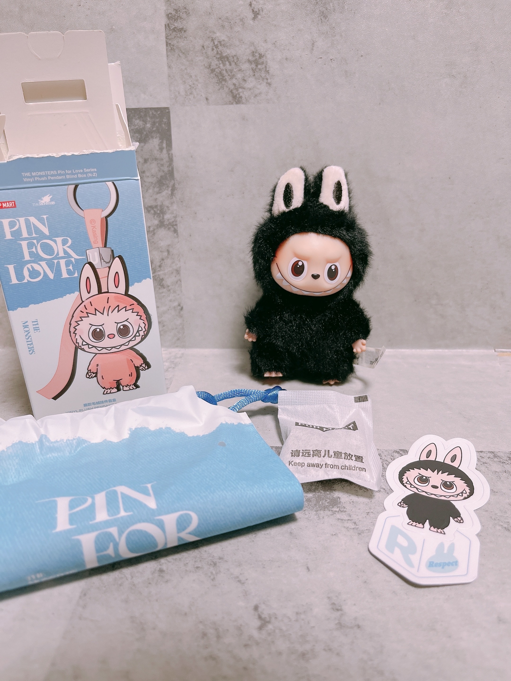 POP MART THE MONSTERS (LABUBU) Pin for Love Series-Vinyl Plush Pendant (N-Z) R