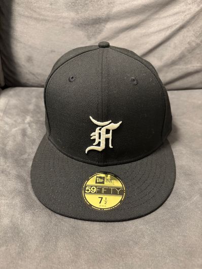 NEW ERA 59Fifty Fear of God Essentials the Classic Collection Chicago White Sox "Black/Grey"