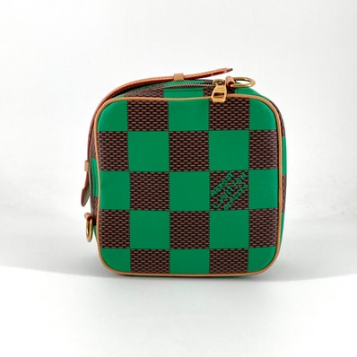 LOUIS VUITTON(ルイ・ヴィトン) チェス メッセンジャー N40563 ショルダーバッグ ブラウン