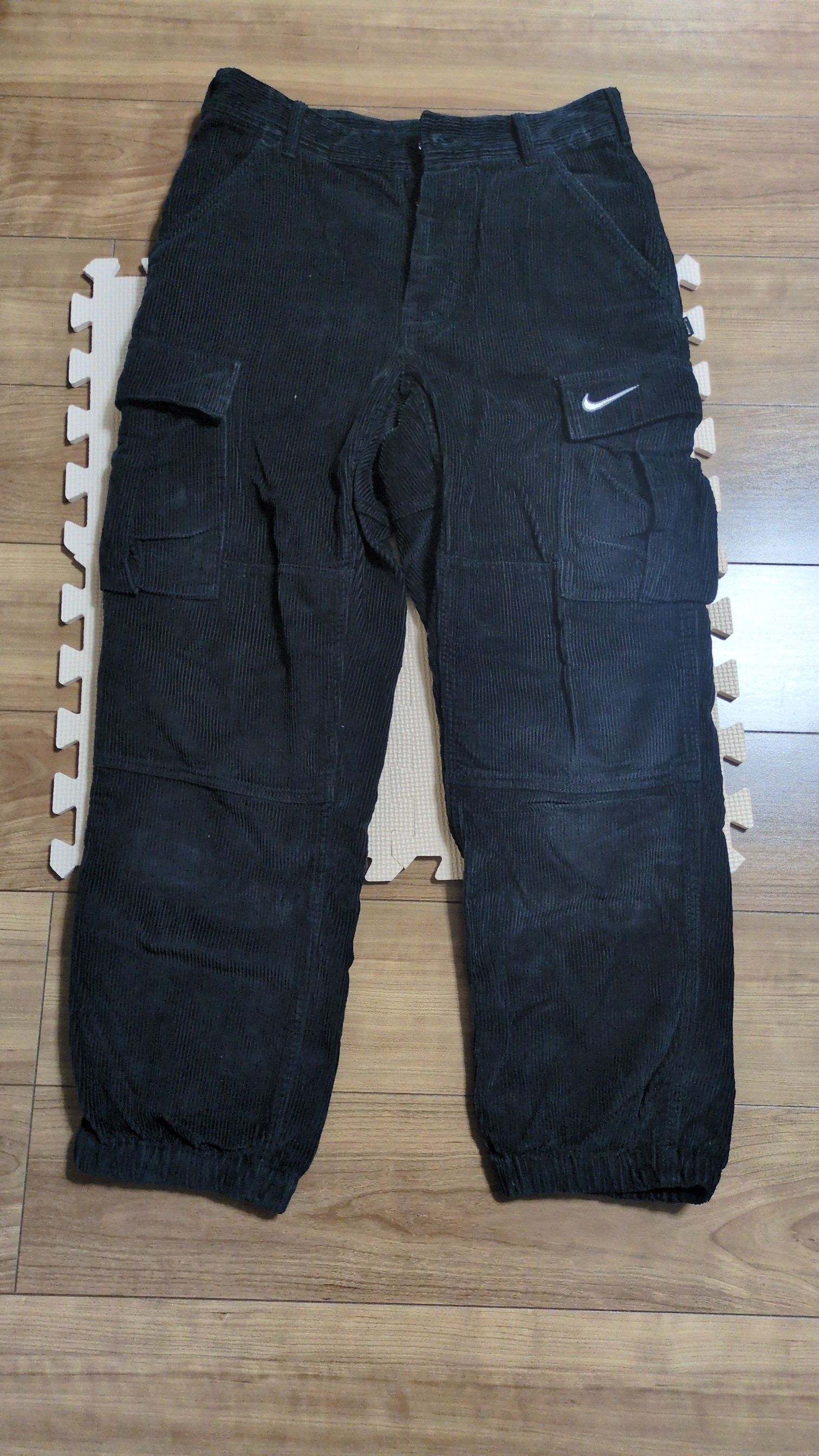 Supreme / Nike Arc Corduroy Cargo Pant "Black"