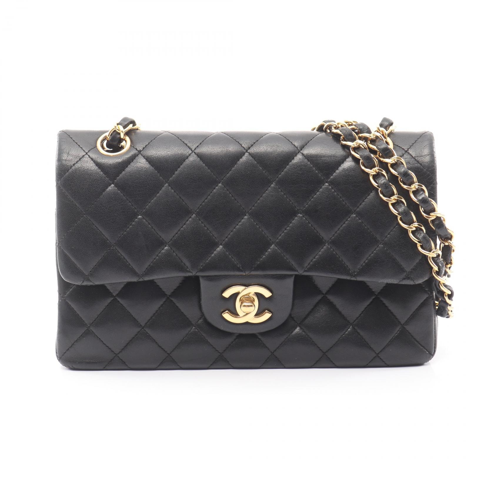 シャネル CHANEL マトラッセ Wフラップ ショルダーバッグ バッグ ラムスキン(羊革) レディース ブラック系 【中古】