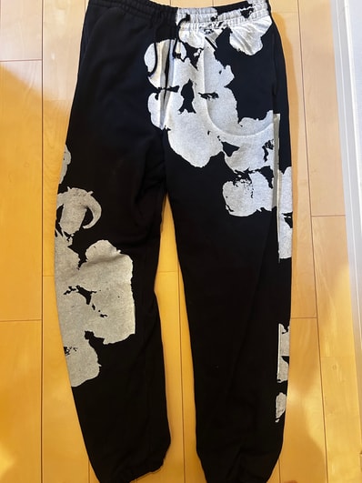 DENIM TEARS Biggie Cotton Wreath Sweatpants "Black"