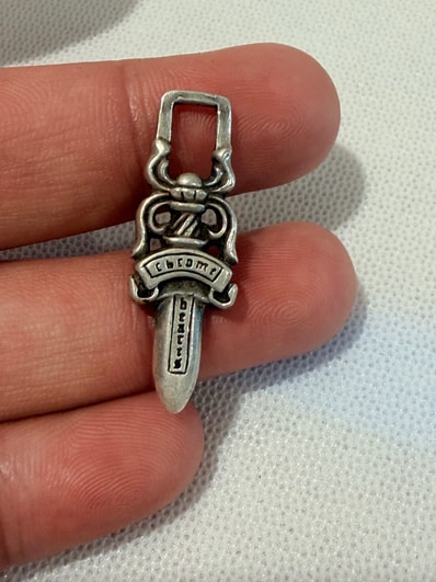Chrome Hearts #5 Dagger Charm Zip 1 "Silver"