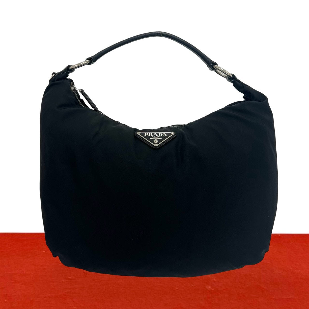 PRADA プラダ 三角 ロゴ 金具 ナイロン レザー ショルダーバッグ ブラック
 20887