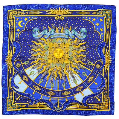 【美品】HERMES エルメス スカーフ メンズ レディース ユニセックス カレ90 CARPE DIEM カルペディエム 今日一日を楽しむ シグネチャー ロゴ 太陽 月 星 シルク100% 大判 小物 ブルー系 青 フランス製