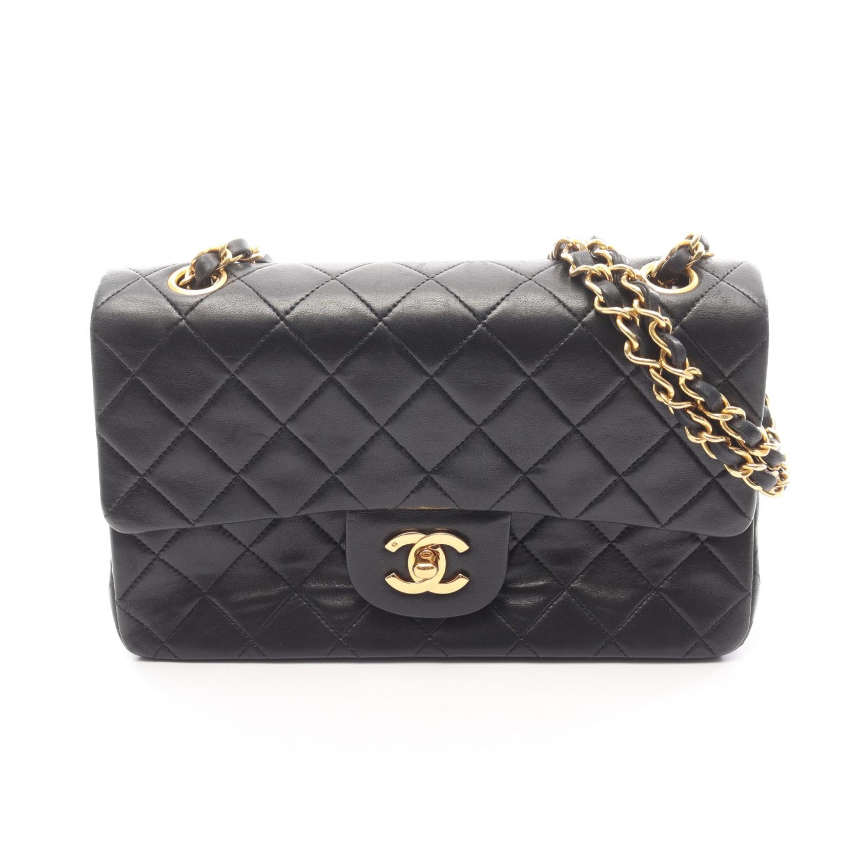 シャネル CHANEL マトラッセ Wフラップ ショルダーバッグ バッグ ラムスキン(羊革) レディース ブラック系 【中古】