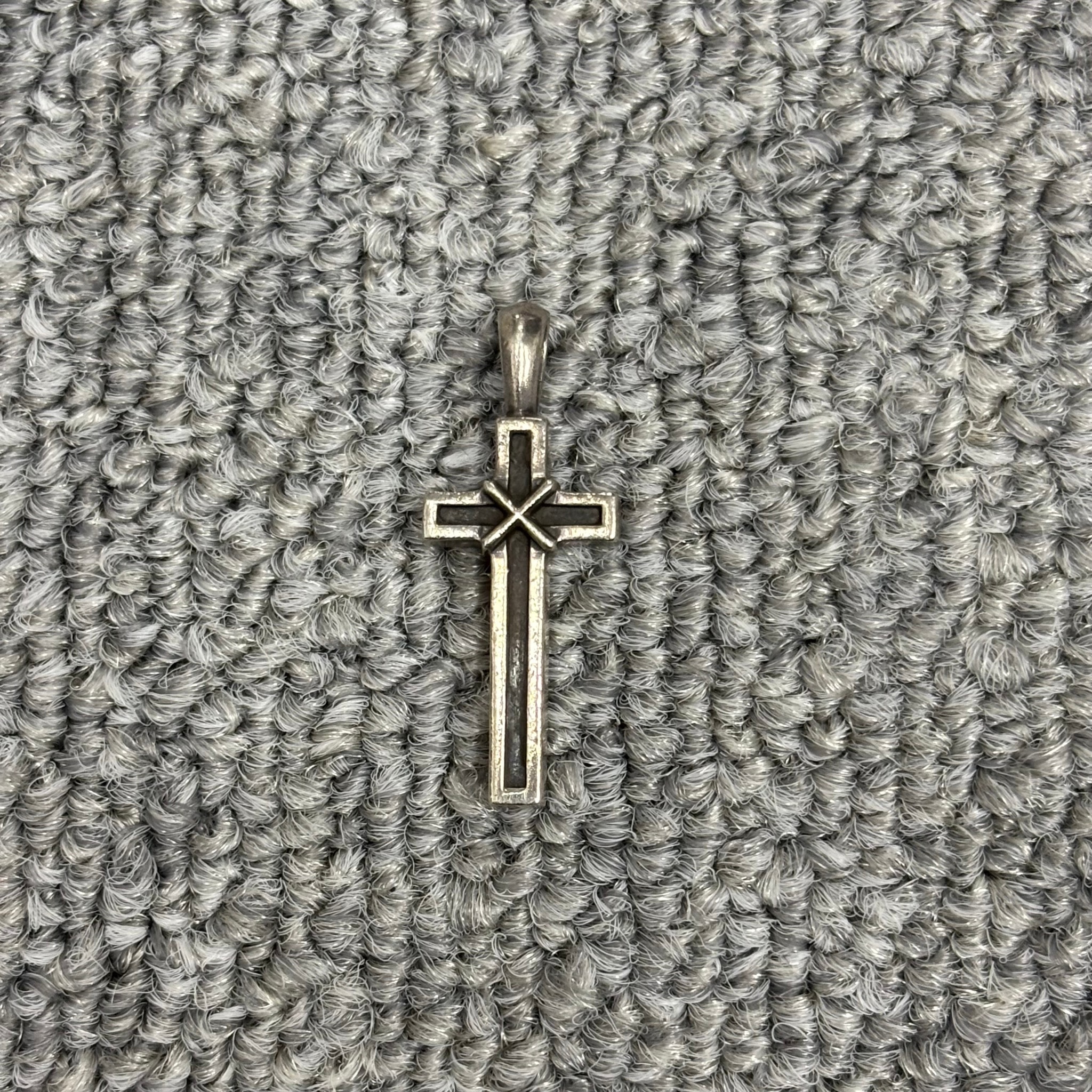 Chrome Hearts Small Maple Thorpe Cross Pendant Top "Silver"