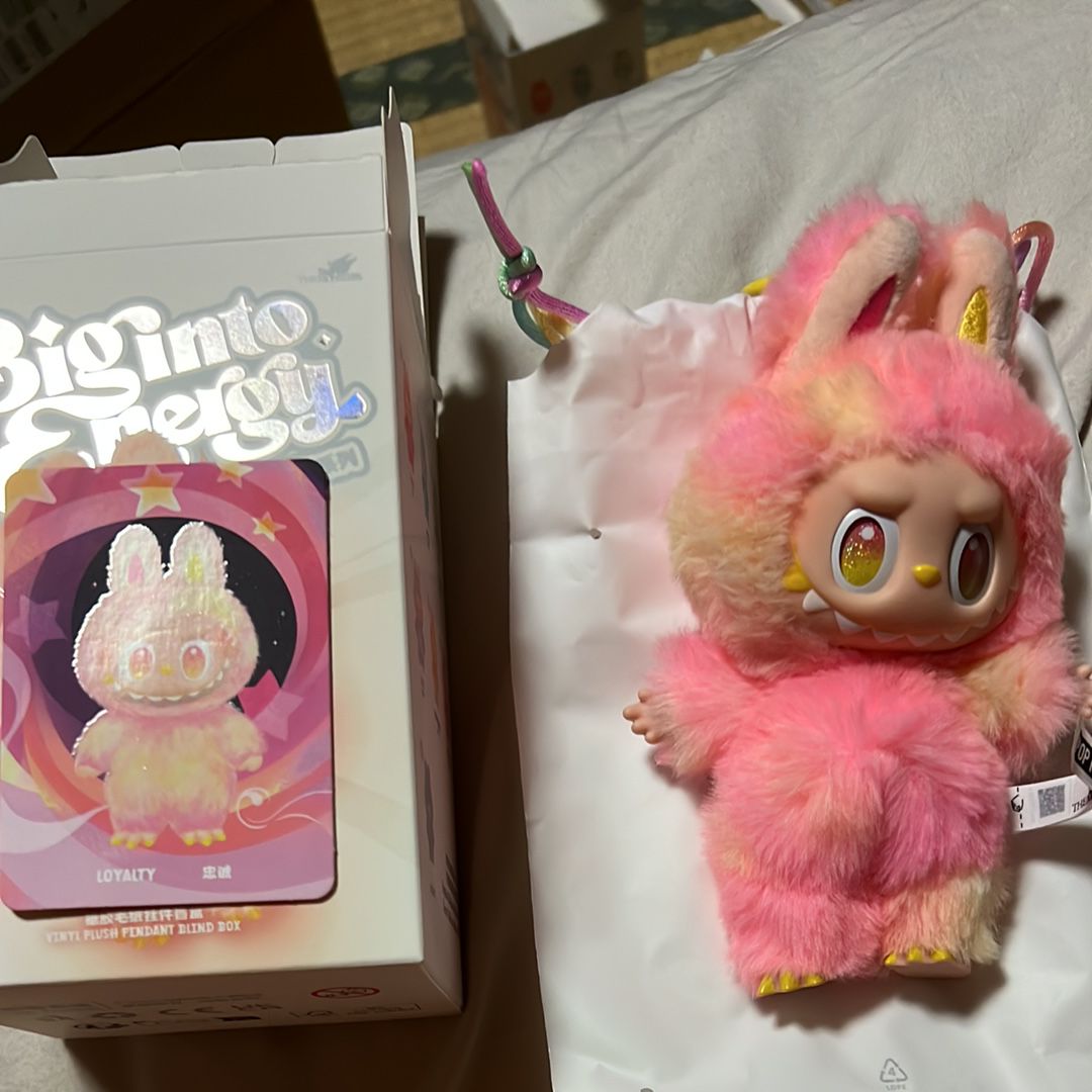 POP MART THE MONSTERS (LABUBU) Big into Energy Series Plush Pendant LOYALTY