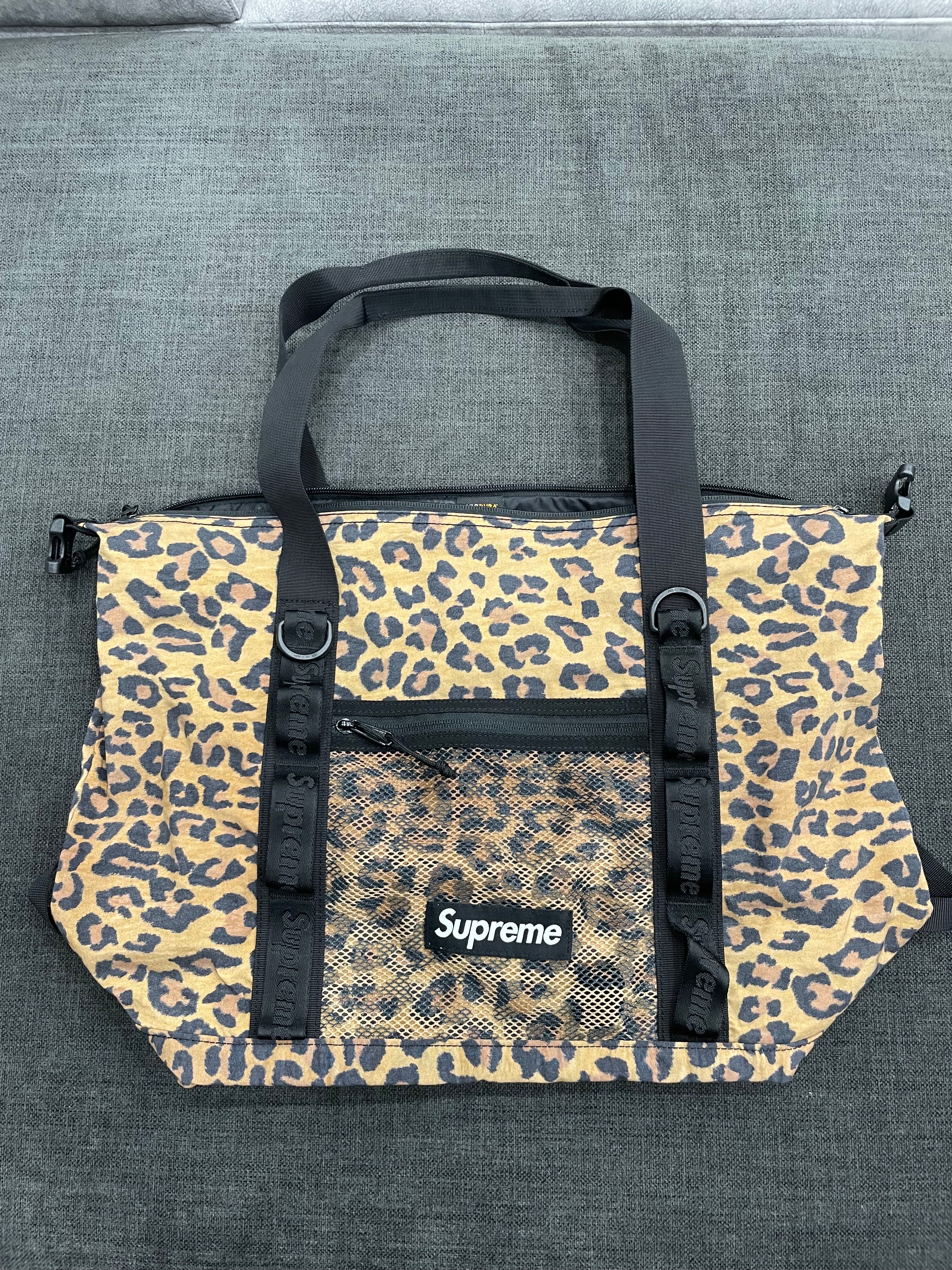 Supreme Zip Tote 25L "Leopard" (20FW)