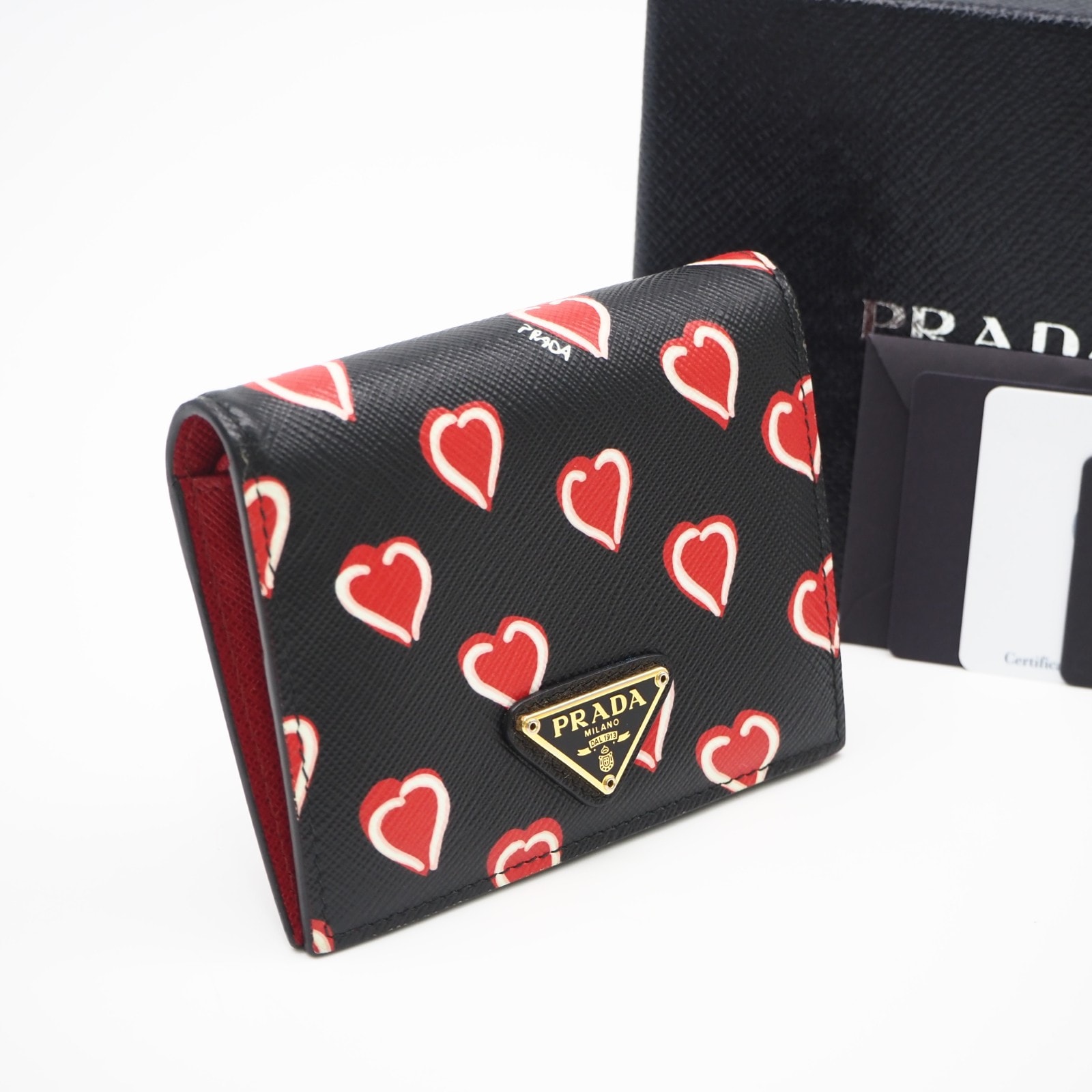 極美品 PRADA プラダ サフィアーノ トライアングル 二つ折り財布 1MV20 二つ折り財布 ブラック レッド サフィアーノ レディース