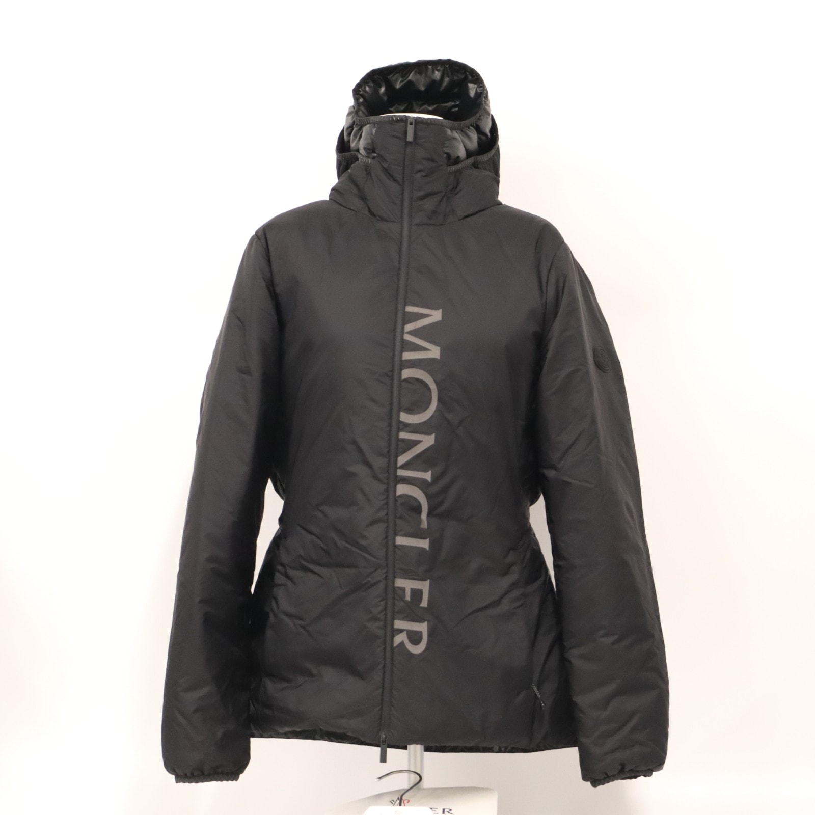 美品 MONCLER モンクレール  MONCLERロゴ ダウンジャケット S 1A00030 5968E ダウンジャケット ブラック ダウン フェザー レディース