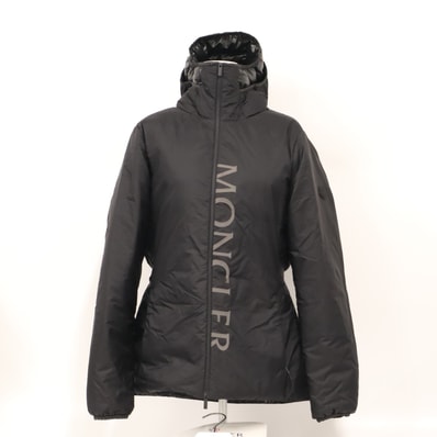 美品 MONCLER モンクレール MONCLERロゴ ダウンジャケット S 1A00030 5968E ダウンジャケット ブラック ダウン フェザー レディース