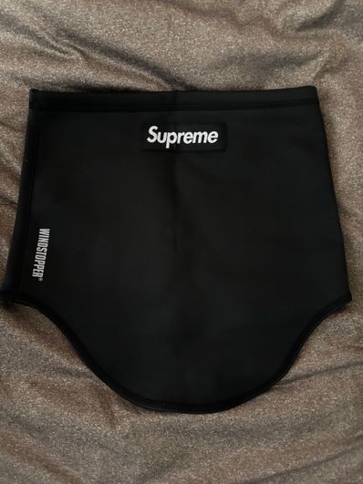 Supreme WINDSTOPPER Neck Gaiter Supreme WINDSTOPPER Neck Gaiter