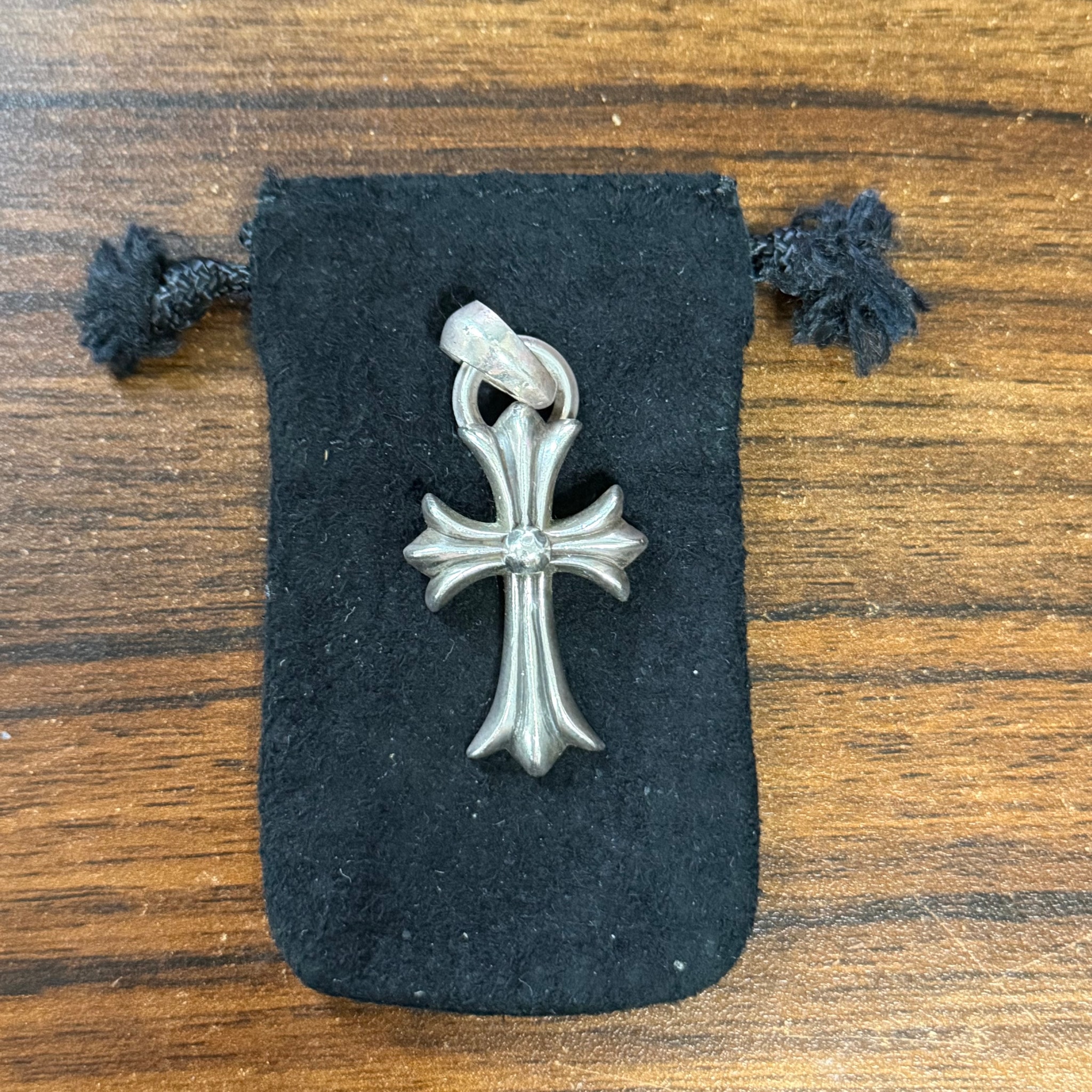 Chrome Hearts CH Cross Small W Bale "Silver"