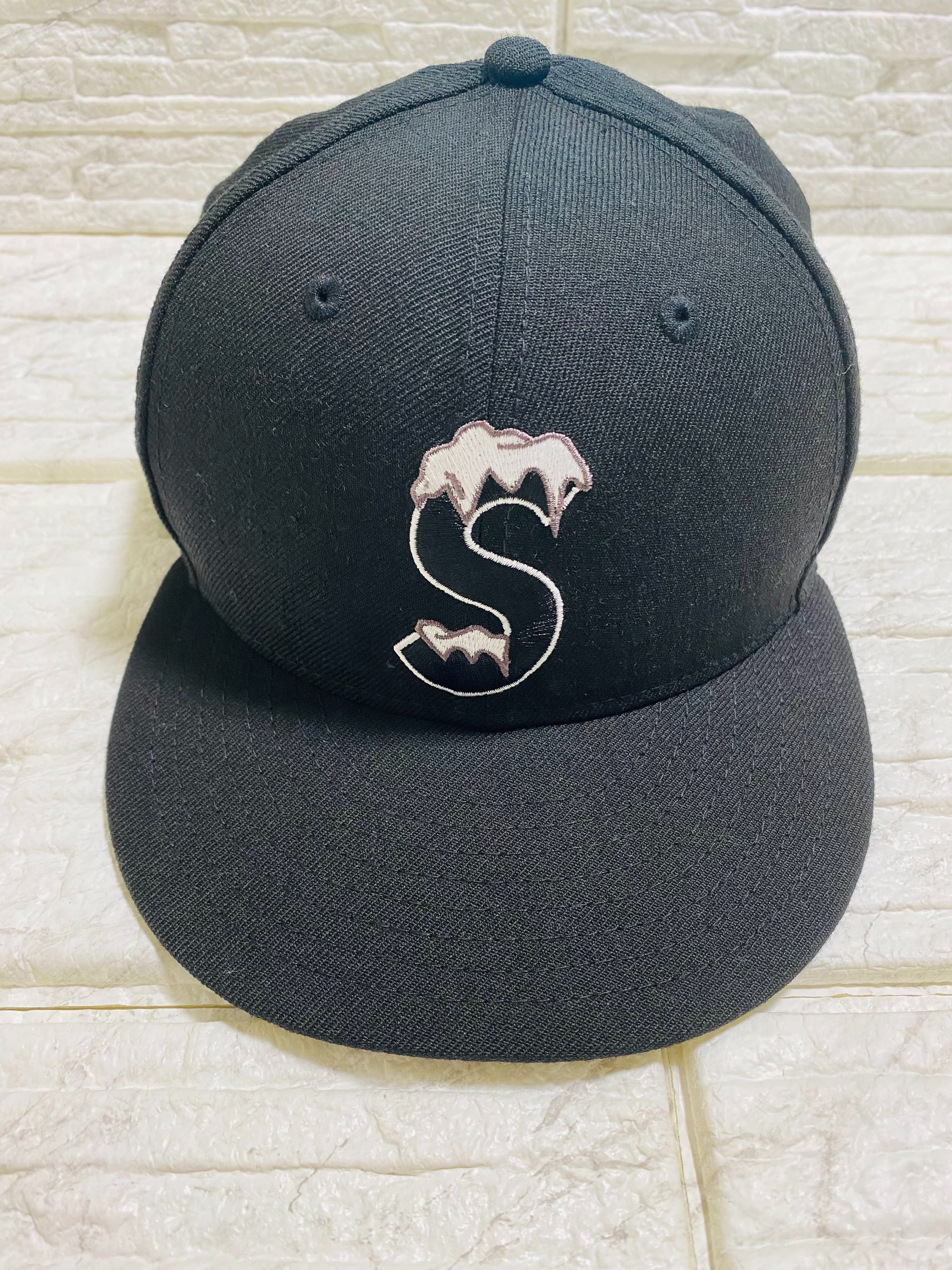 Supreme S Logo New Era® "Black" (20FW)