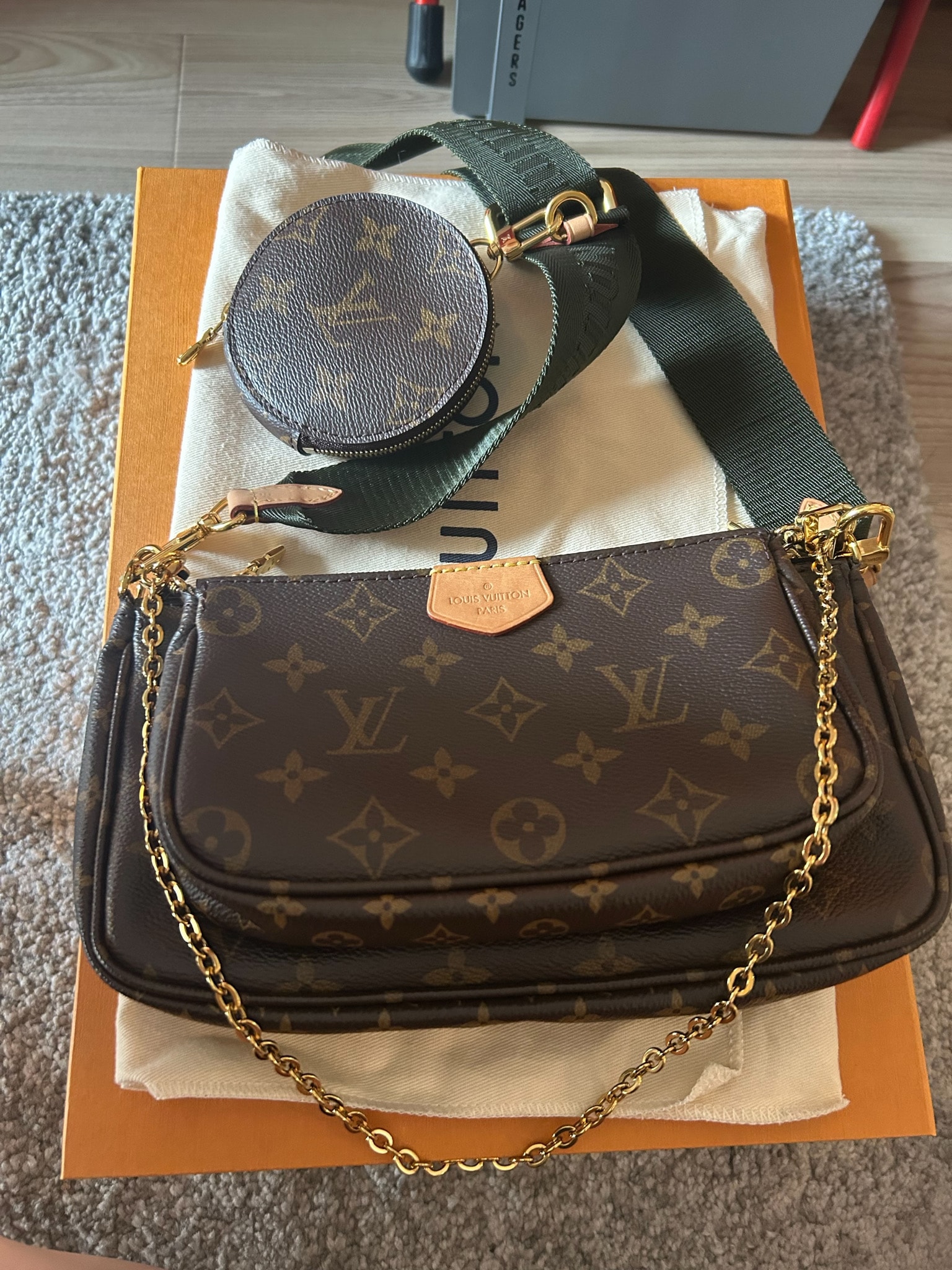 Louis Vuitton Multi Pochette Accessoires Monogram "Khaki"