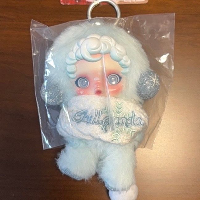 POP MART SKULLPANDA Winter Symphony Series Plush Pendant Song of Snow