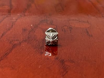 クロムハーツ Pyramid Plus Stud ピラミッド プラス スタッド