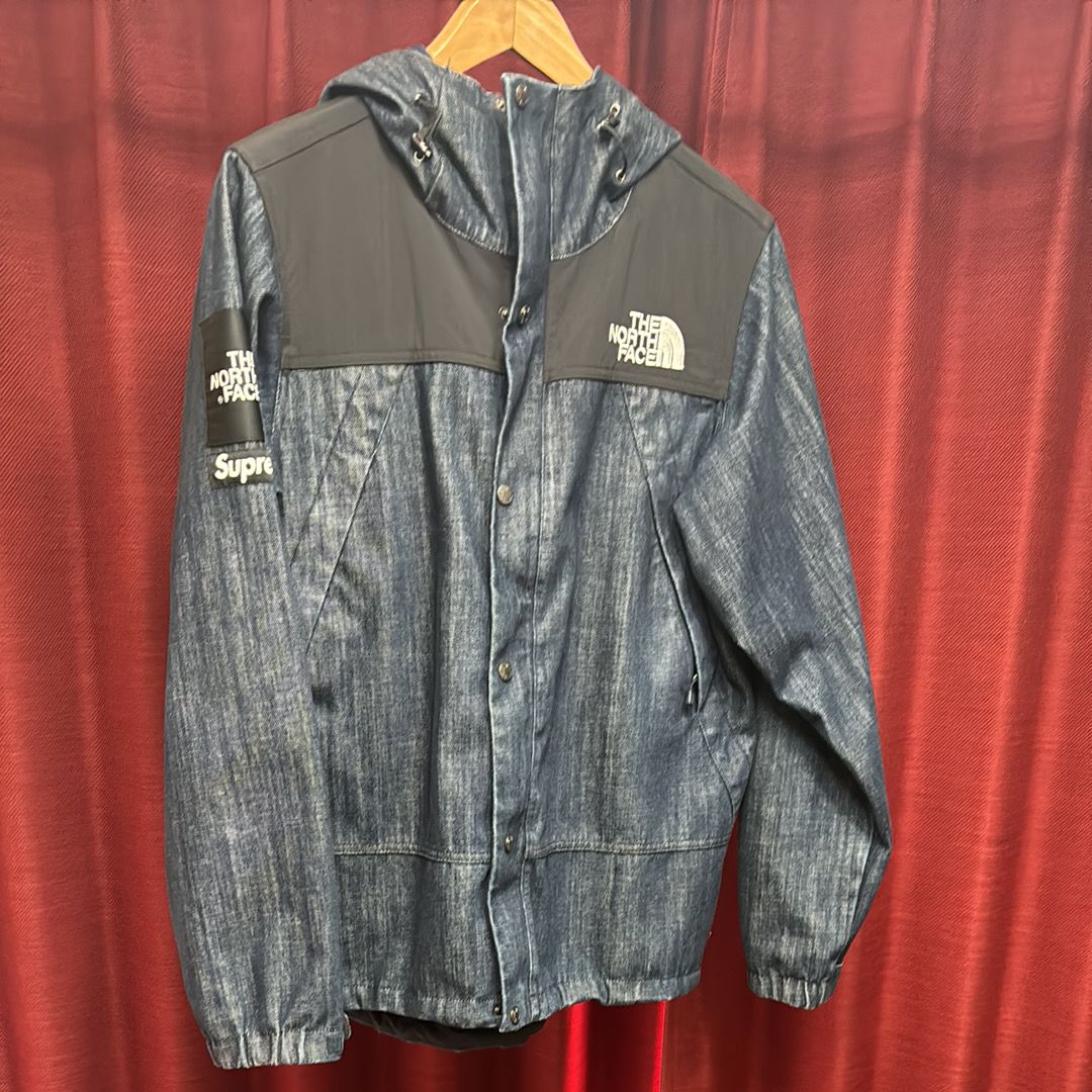 Supreme The North Face Denim Dot Shot Jacket "Denim"