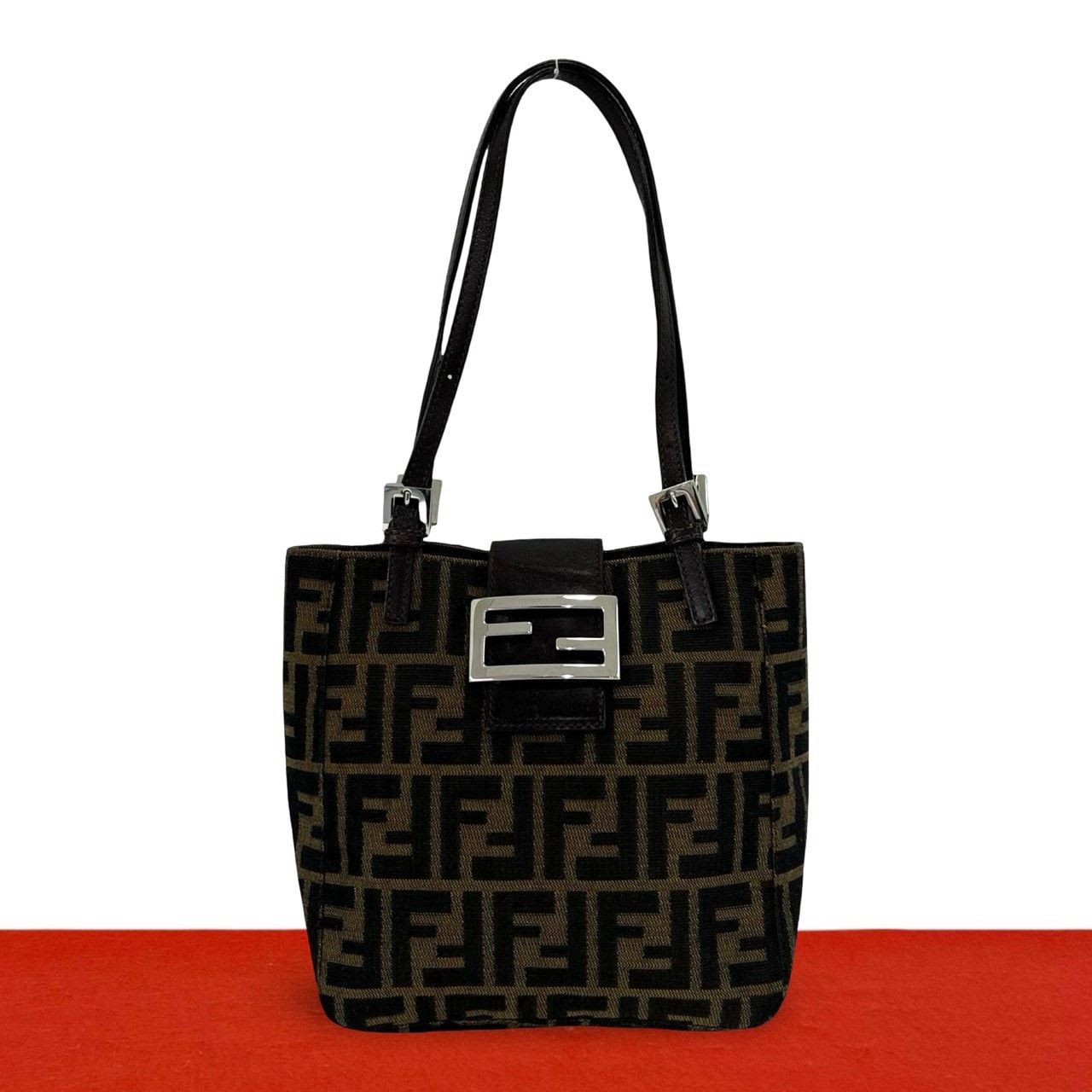 FENDI フェンディ ズッカ FF 柄 キャンバス レザー ハンドバッグ ブラウン
 356-6