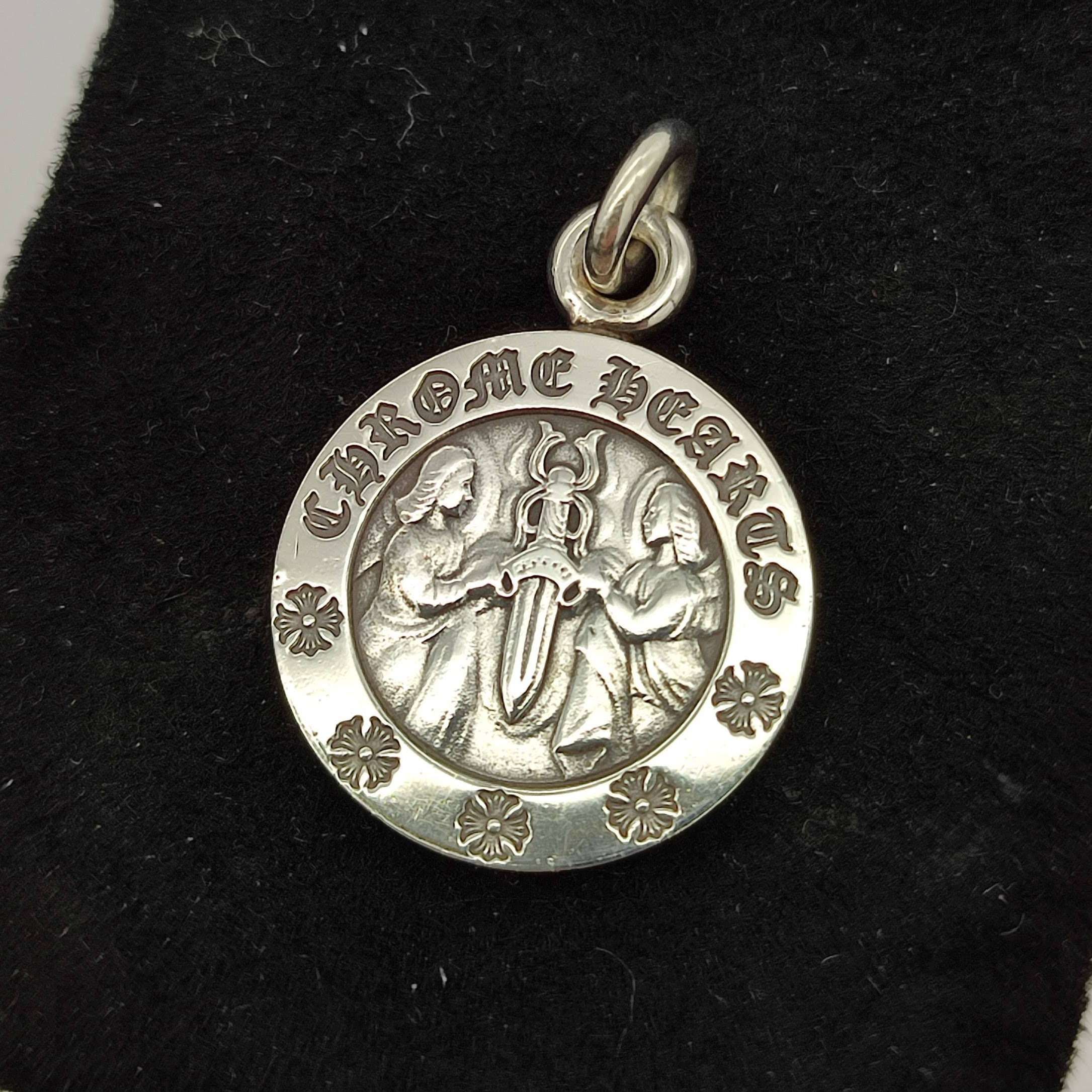 Chrome Hearts Angel Medal Charm "Silver"