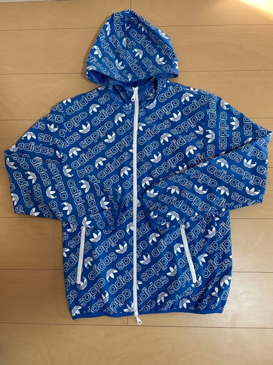 adidas ロゴプリント ナイロンジャケット Mサイズ