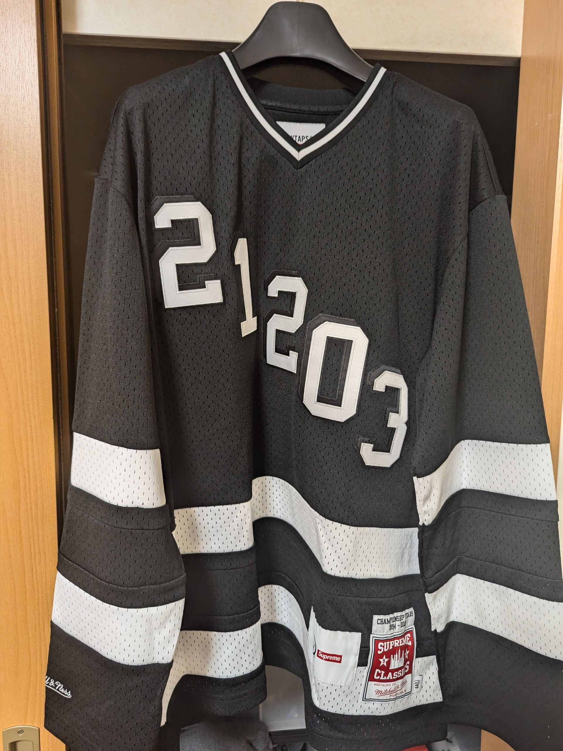 Supreme / WTAPS Mitchell & Ness Hockey Jersey "Black"