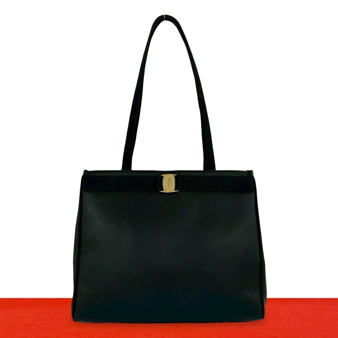 Salvatore Ferragamo サルヴァトーレフェラガモ ヴァラリボン 金具 レザー トートバッグ ブラック
 41505