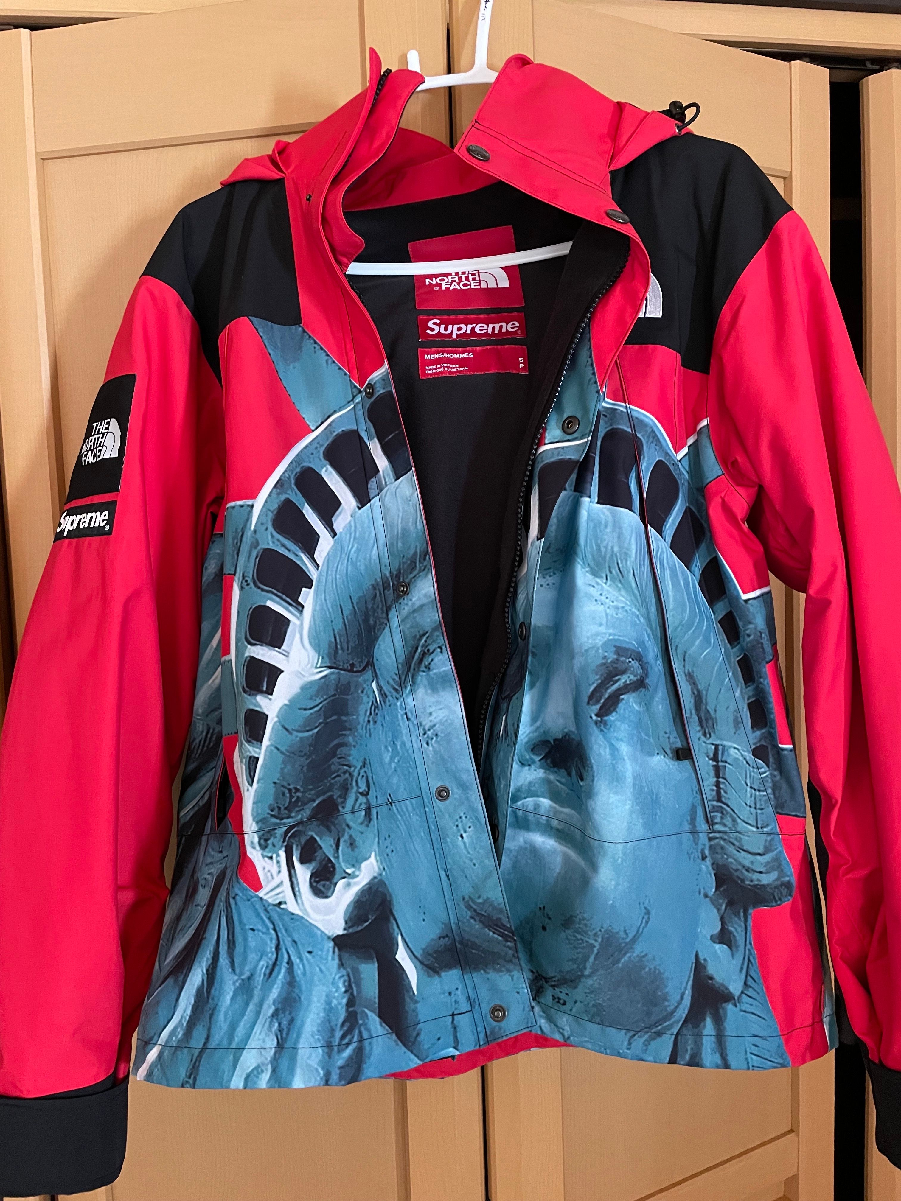 Supreme x The North Face Statue of Liberty Mountain Jacket "Red"