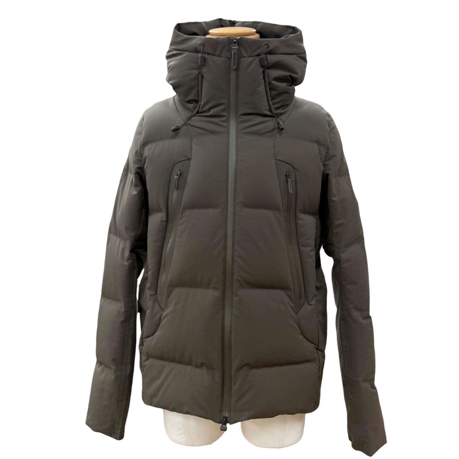 美品 デサント ダウンジャケット Mountaineer L DAMUGK30U