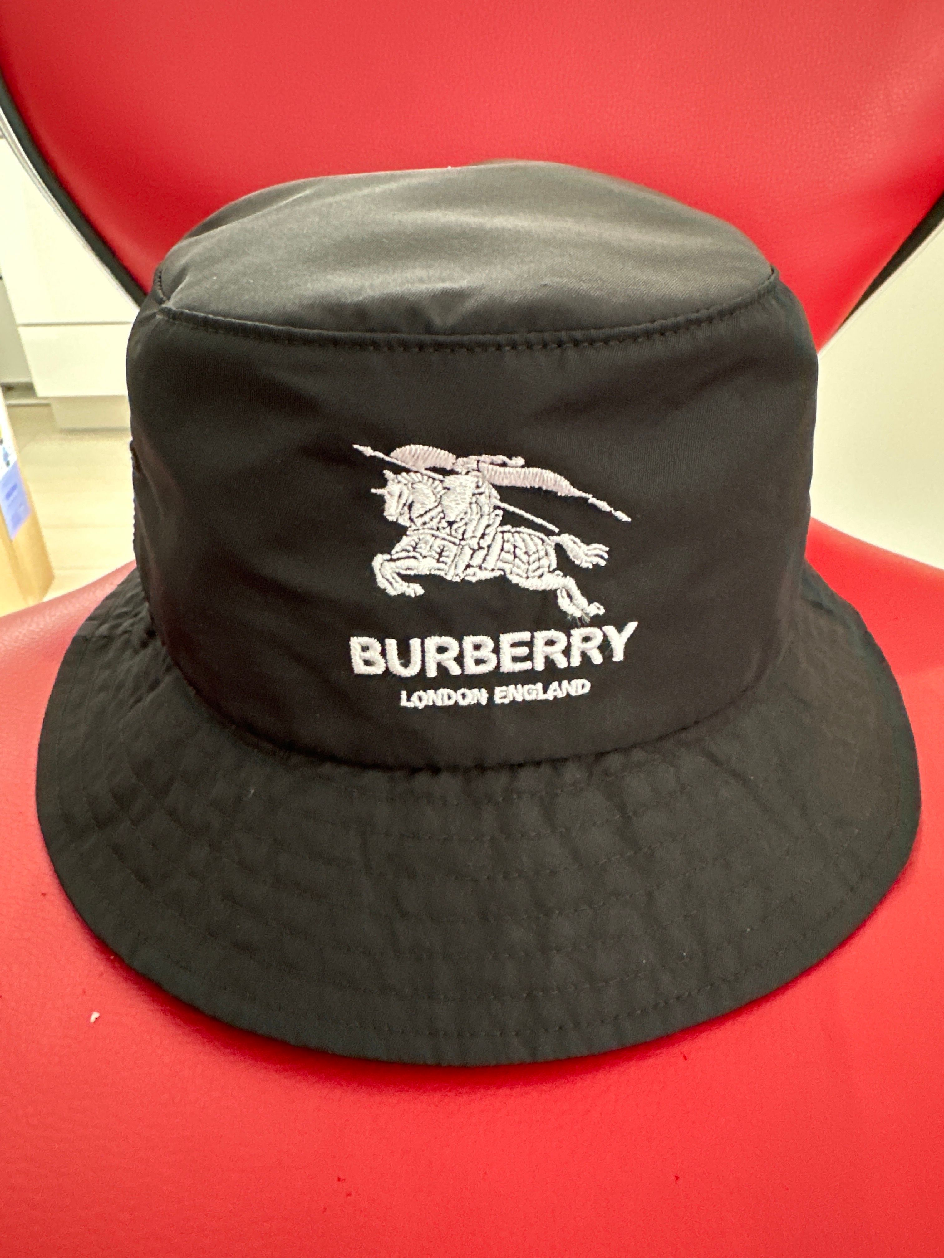 Supreme / Burberry Crusher "Black"