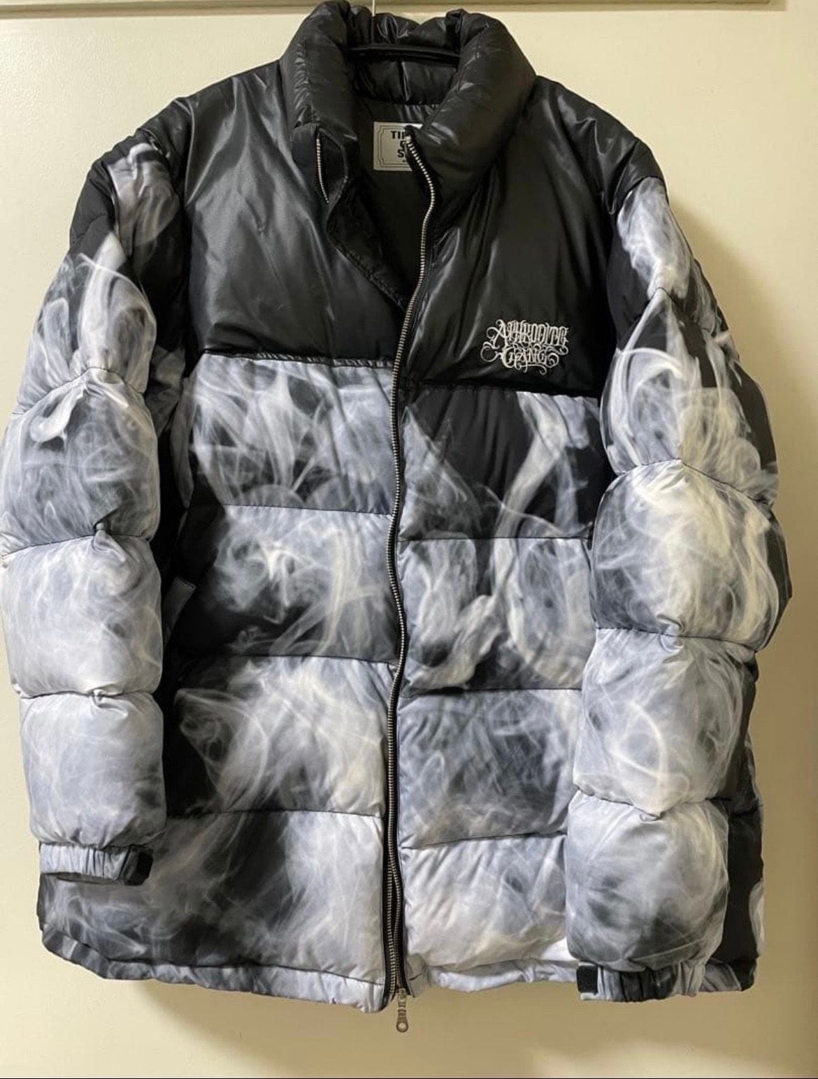 APHRODITEGANG SMOKE DOWN JACKET "Black"