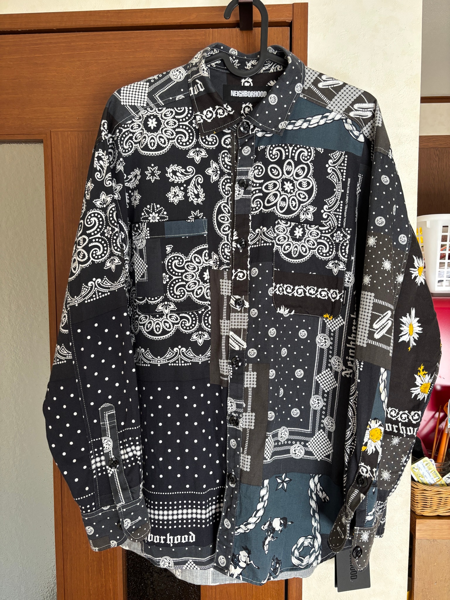 NEIGHBORHOOD BANDANA / C-SHIRT . LS "Black"