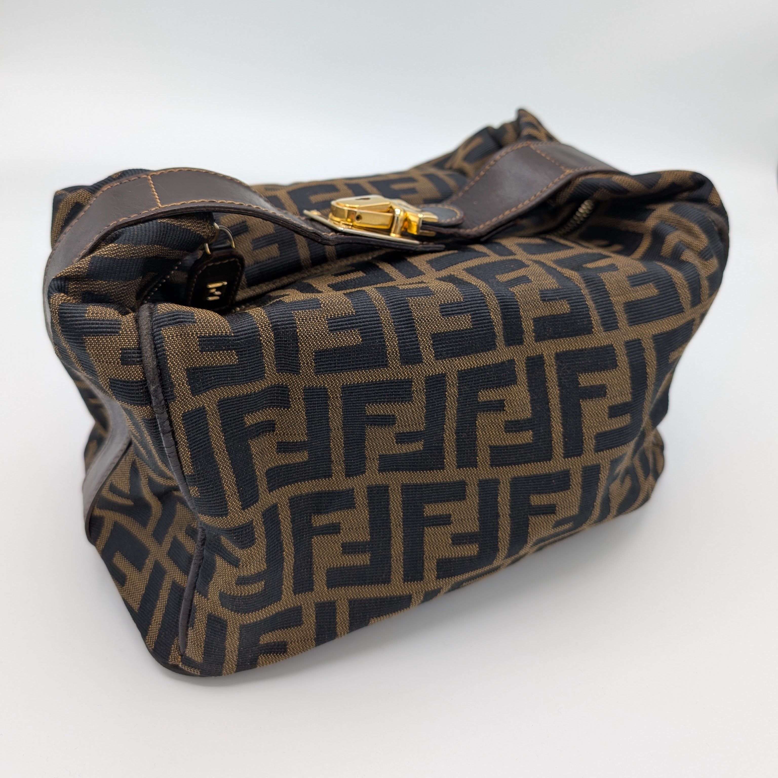 フェンディ/FENDI ズッカ柄 バニティ ポーチ ハンドバッグ